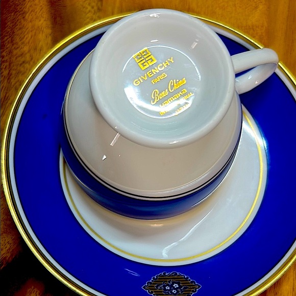 Vintage Givenchy Blue & White Cup & Saucer Set by Yamaka – Timeless Elegance - Picture 2 of 6